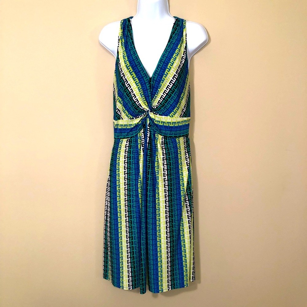 Laundry by Shelli Segal v-neck sleeveless dress